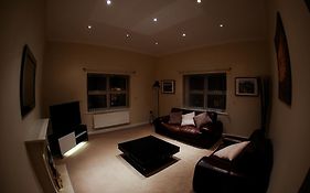 Royal Courts Apartment